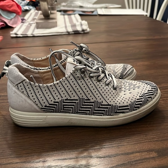 Ecco Shoes - Ecco Casual Hybrid Knit Spike-less Golf/Walking Shoes. Eu size 37. 6/6.5…